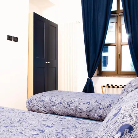 Toffee House By Happyhostorino *