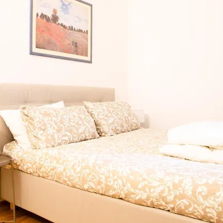 Apartament Toffee House By Happyhostorino