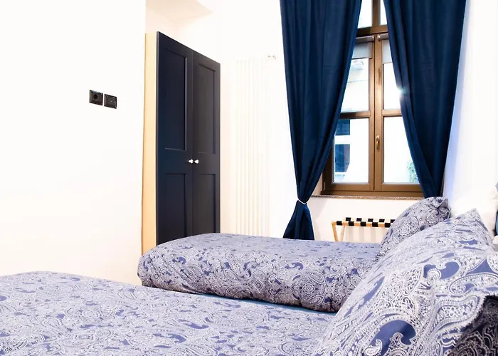 Toffee House By Happyhostorino *